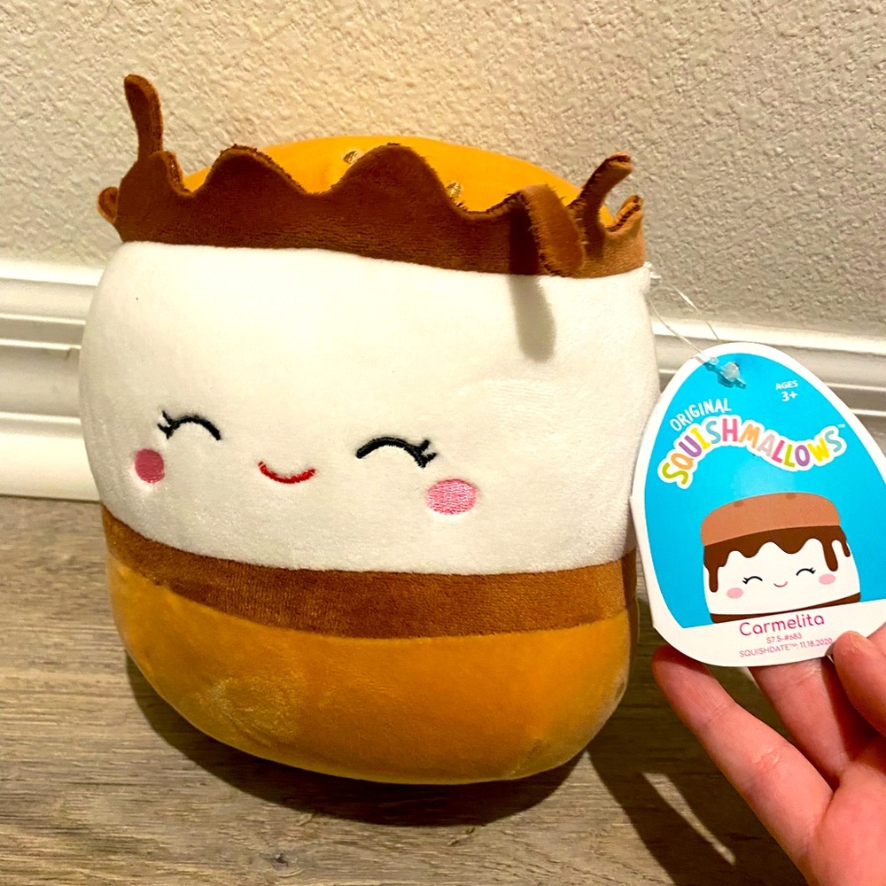 S’mores squismallow 7in